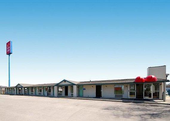 Austin Town Inn Austintown Exterior foto