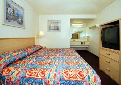 Austin Town Inn Austintown Cameră foto