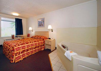 Austin Town Inn Austintown Cameră foto